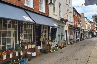 View along shopping street